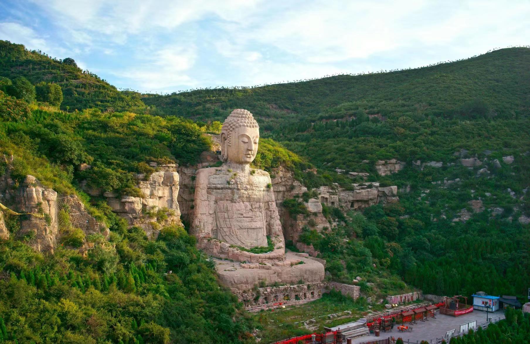 定格美好瞬间 留下难忘回忆 假期旅拍记住一座城 