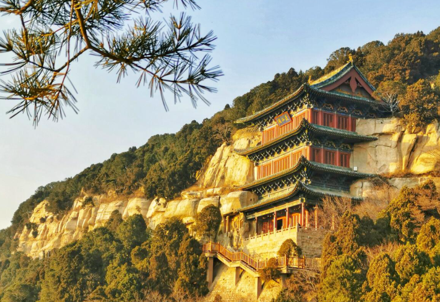 春季旅游市场升温 多家景区今起调整开放时间与票价