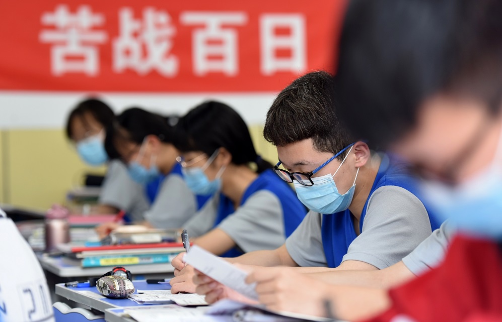 中高考健康提示 防病防虫防食源 规律作息从容考