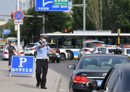 高考在即考场周边如何通行停车 交警推出疏导方案
